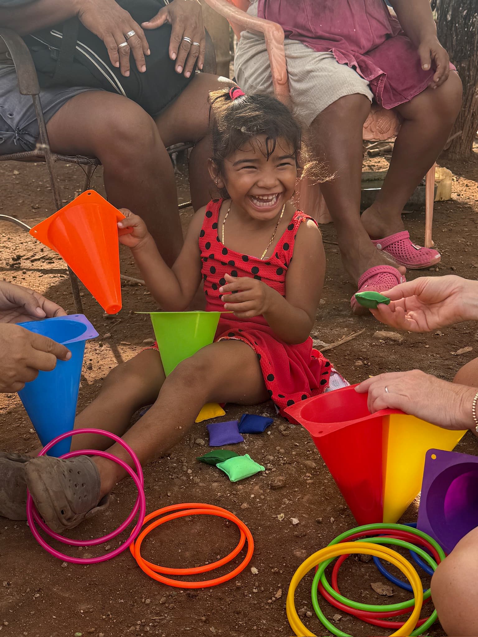 Niña sonriente representando el impacto de la fundación en Nicaragua